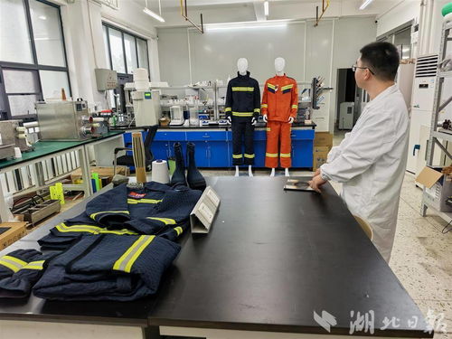 软化的星火 1300°C下，“钢铁变为绕指柔”并非空想？